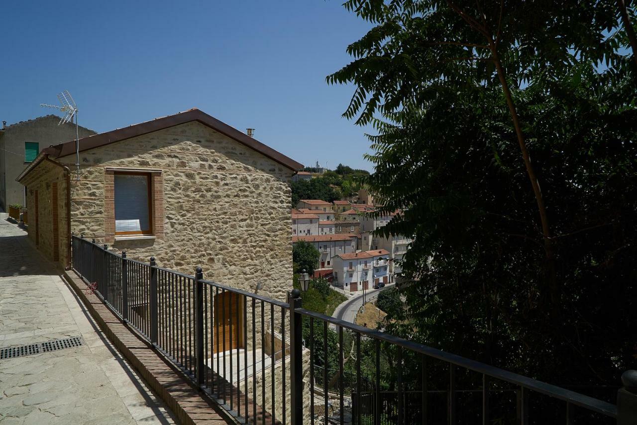 Le Radici Delle Nuvole Hotell Cairano Exteriör bild
